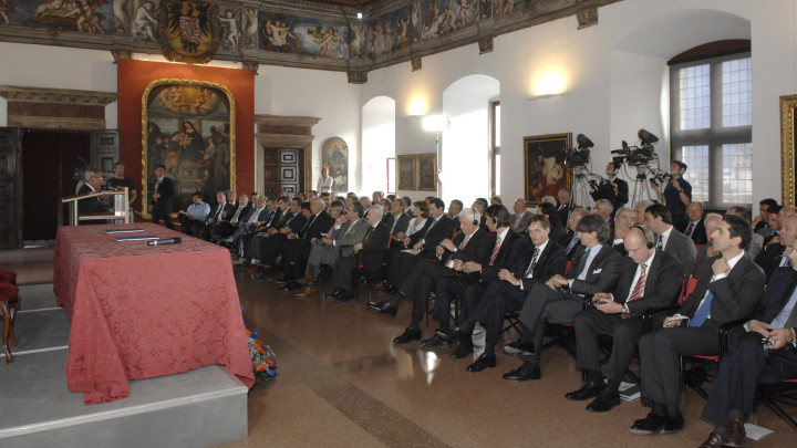 Cerimonia di closing - Operazione DZ Bank, foto pubblico